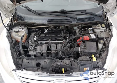 2013 Ford Fiesta Se z USA, uszkodzony, nr VIN 3FADP4BJ9DM220093